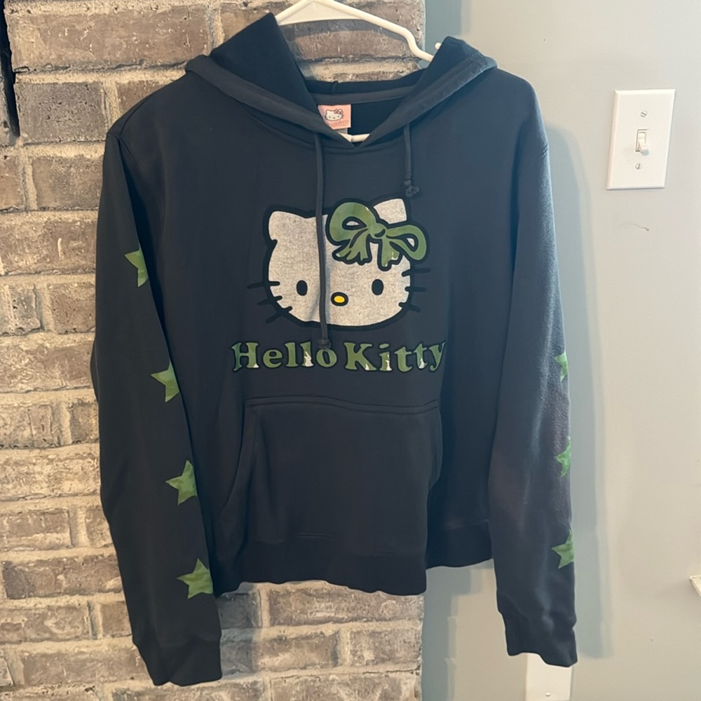 Juniors XL NWOT Hello Kitty gray hoodie super soft!